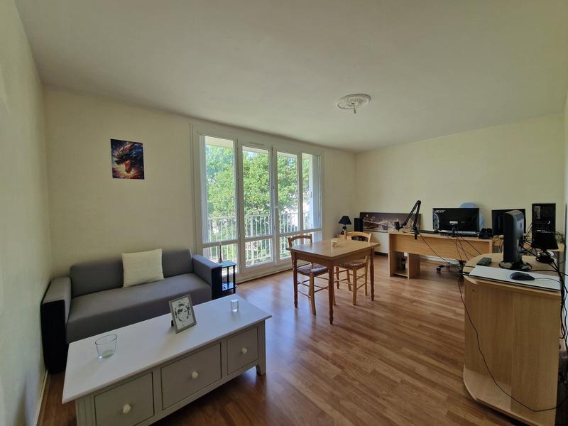 Appartement - 70 m² - 3 pièces