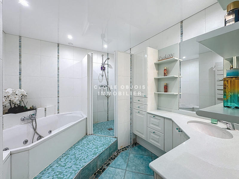 Maison contemporaine - 160 m² - 6 pièces