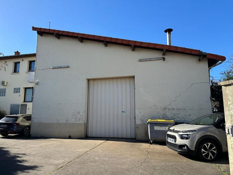 Maison - 372 m² - 12 pièces