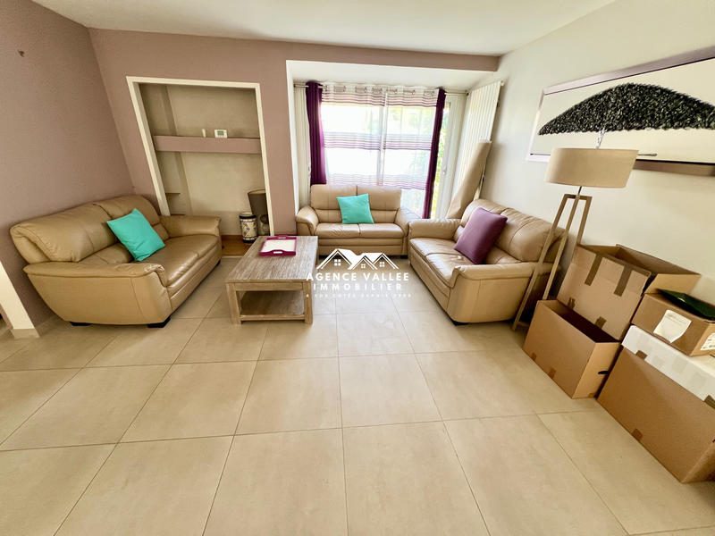 Maison - 137 m² - 8 pièces