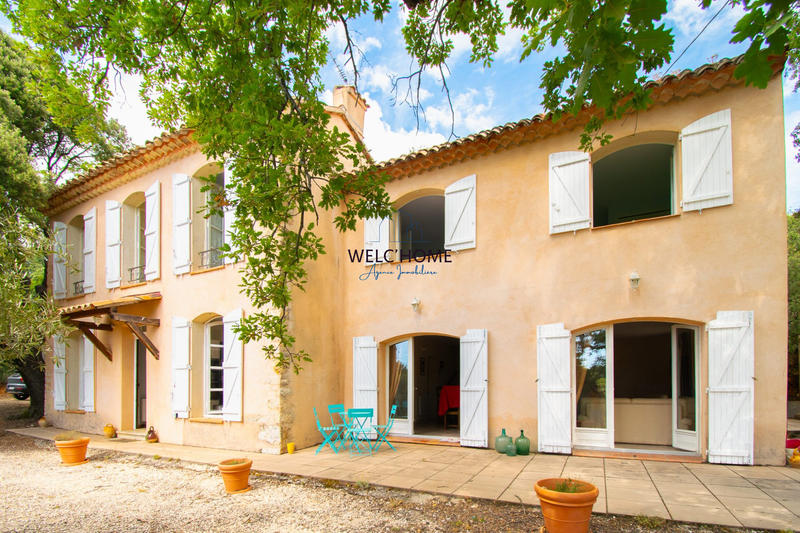 Bastide - 181 m² - 9 pièces