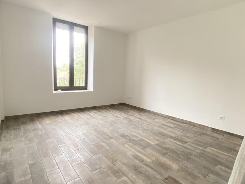 Maison - 216 m² - 8 pièces