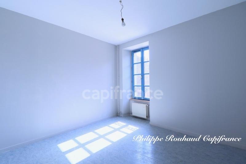 Maison - 220 m² - 11 pièces