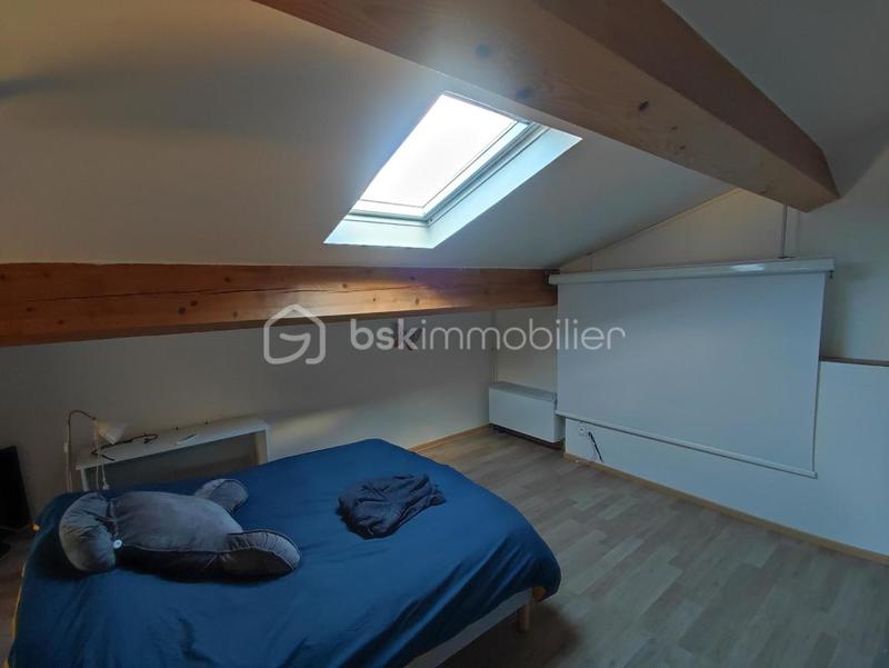 Propriété - 260 m² - 11 pièces