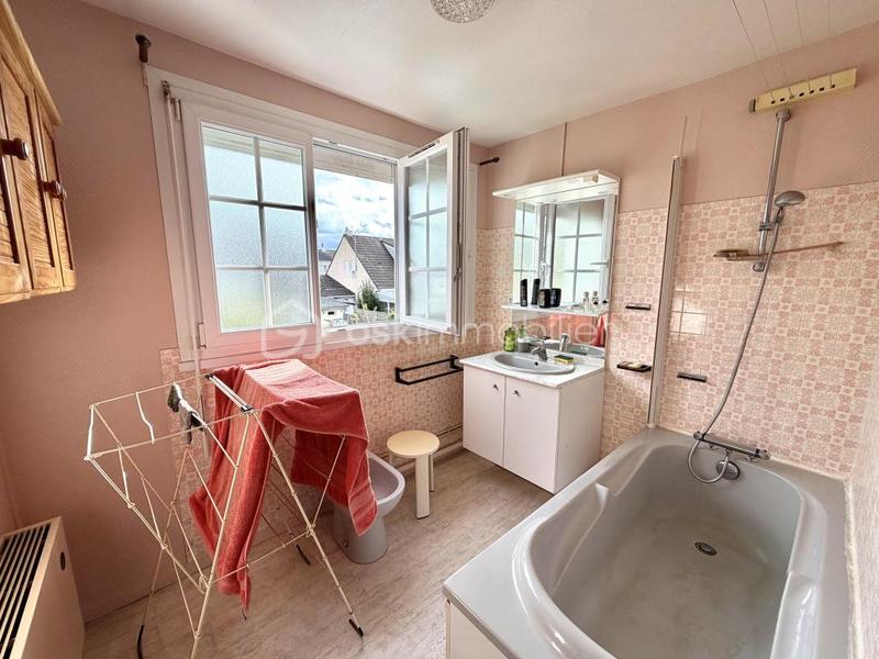 Maison - 100 m² - 5 pièces