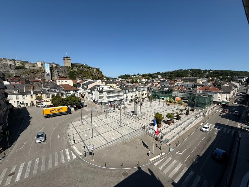 Appartement bourgeois - 107 m² - 4 pièces