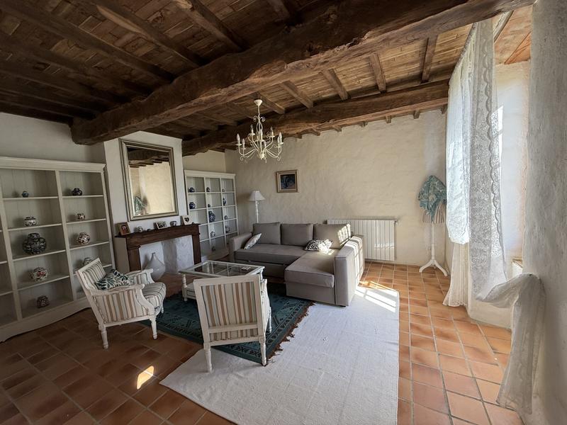 Maison - 205 m² - 7 pièces