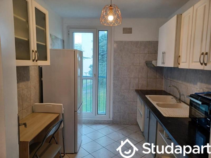 Chambre - 13 m² - 1 pièce