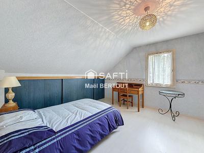 Maison - 136 m² - 6 pièces