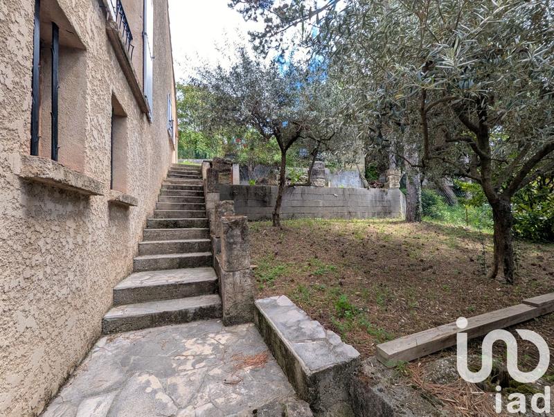 Maison - 122 m² - 6 pièces