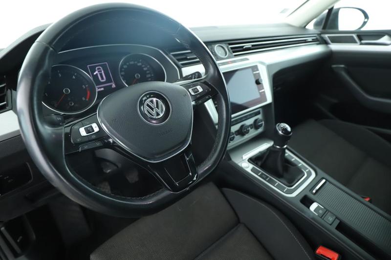 Volkswagen Passat Sw 2.0 Tdi BlueMotion Tech Confortline 150 ch
