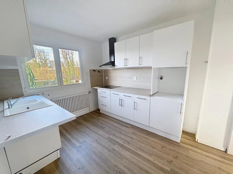 Maison - 84 m² - 5 pièces