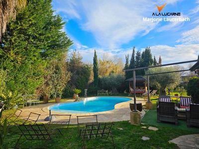 Maison de campagne - 250 m² - 7 pièces