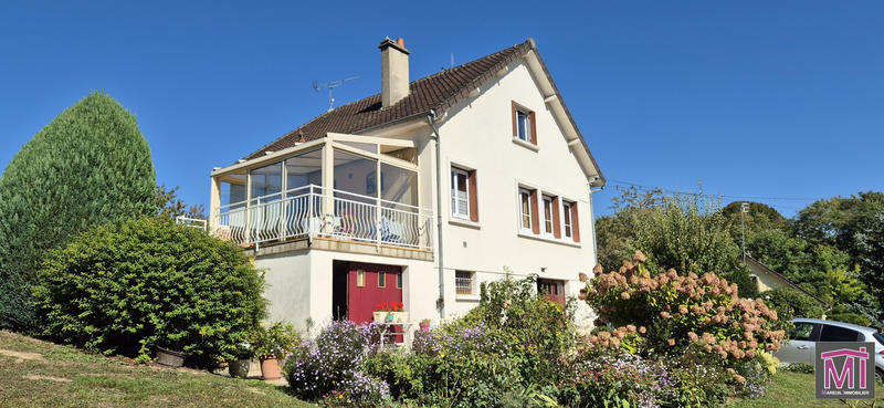 Maison traditionnelle - 113 m² - 6 pièces