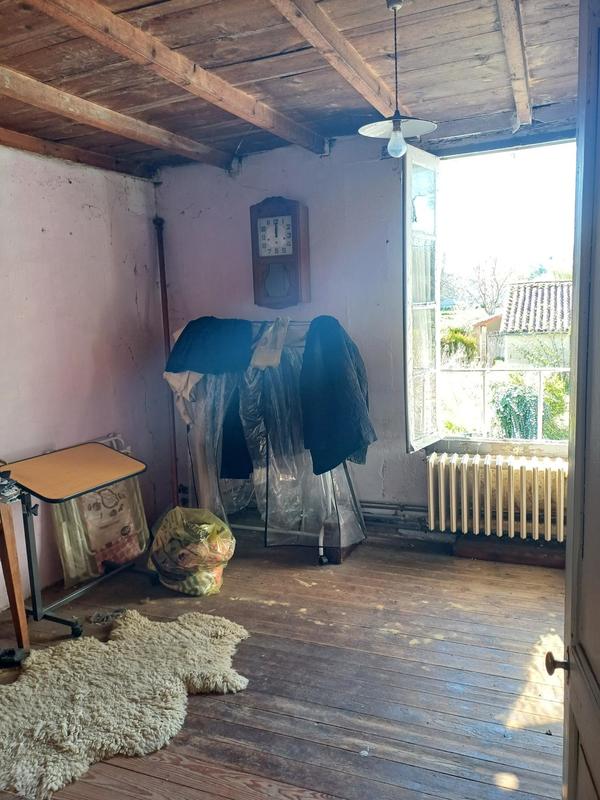 Maison - 230 m² - 8 pièces