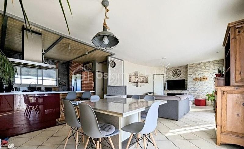 Maison - 159 m² - 5 pièces