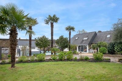 Maison - 366 m² - 14 pièces