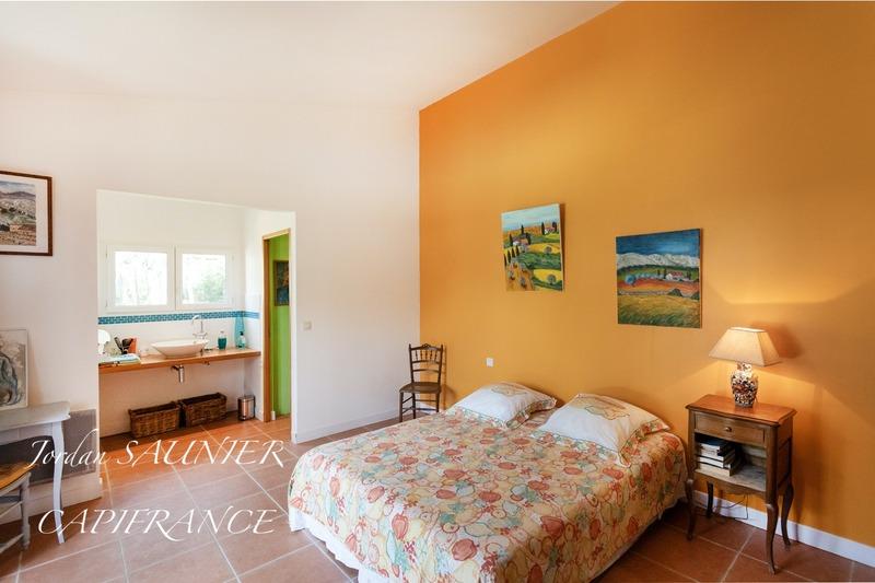 Maison - 182 m² - 7 pièces