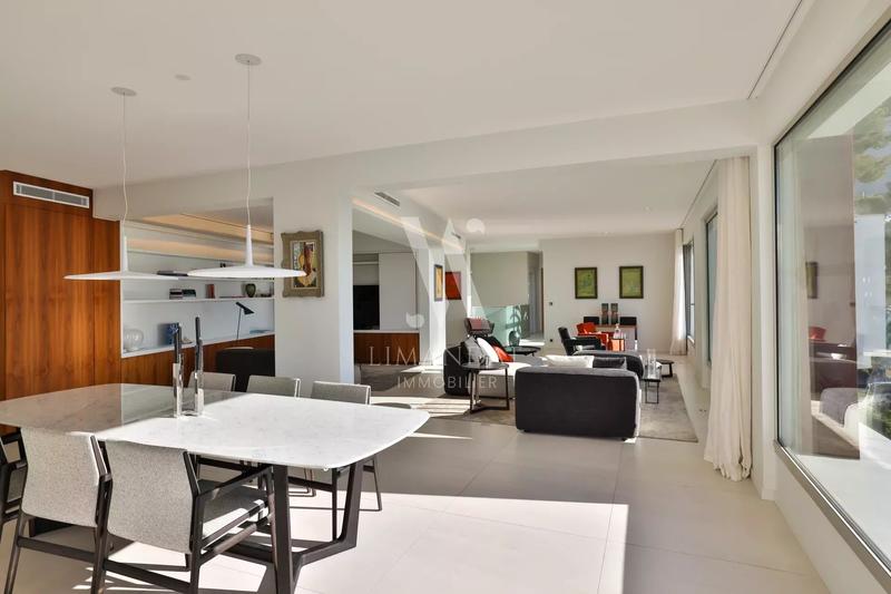 Villa - 440 m² - 8 pièces