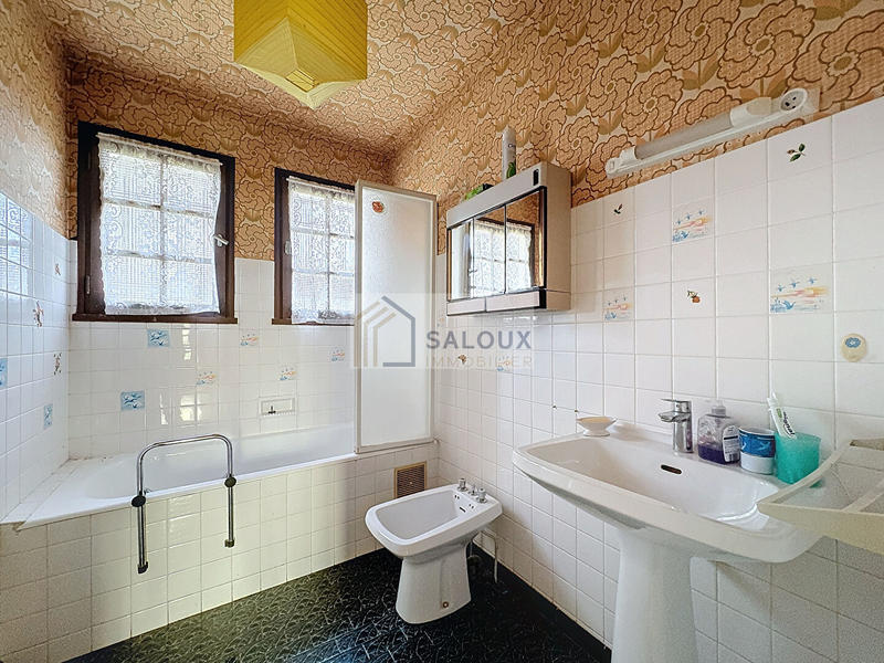 Maison - 105 m² - 4 pièces