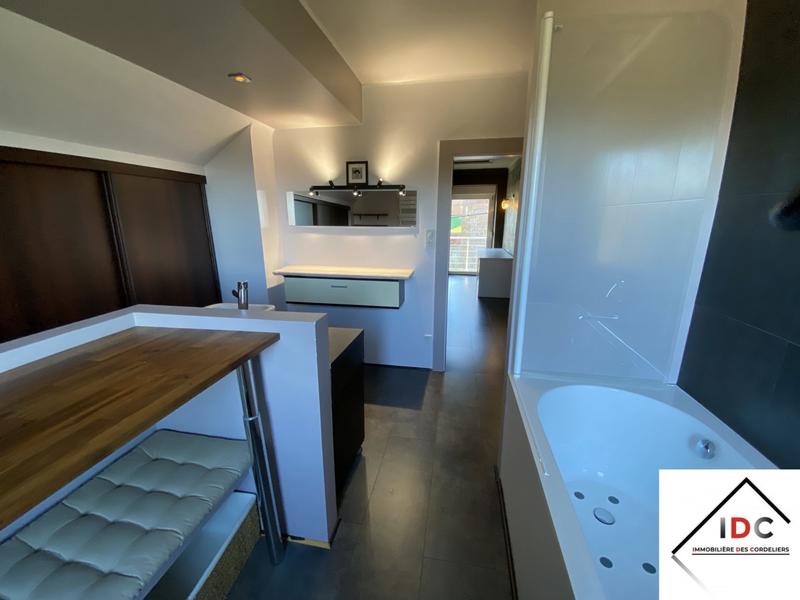 Maison - 156 m² - 4 pièces