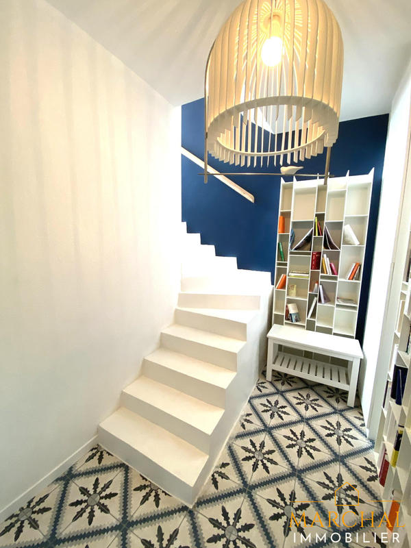 Maison - 190 m² - 7 pièces