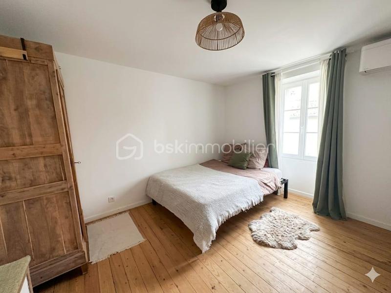 Maison en pierre - 138 m² - 6 pièces