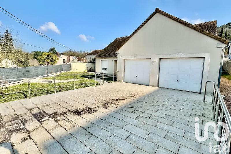 Maison - 228 m² - 8 pièces