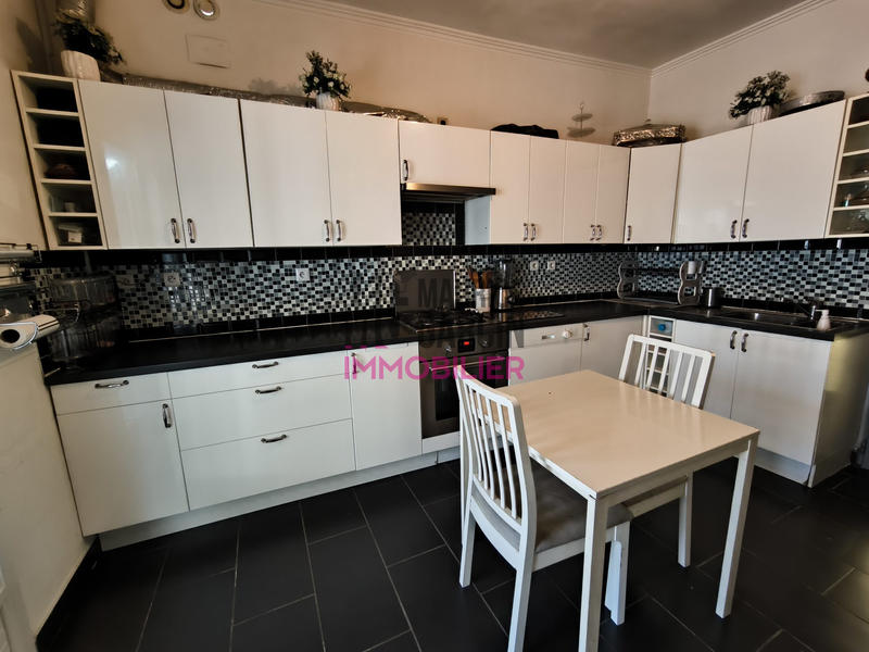 Maison - 117 m² - 6 pièces