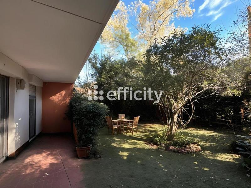 Appartement - 104 m² - 5 pièces