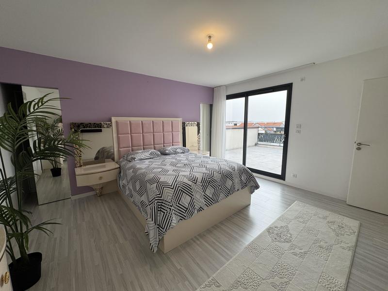 Maison - 190 m² - 7 pièces