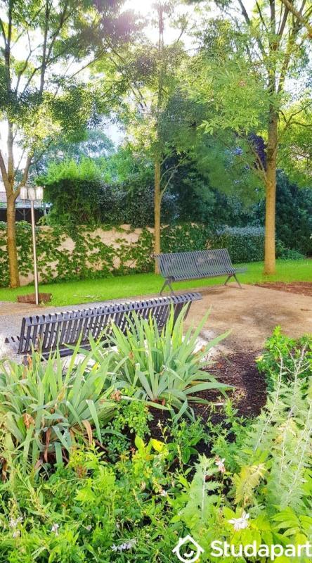 Chambre - 11 m² - 1 pièce