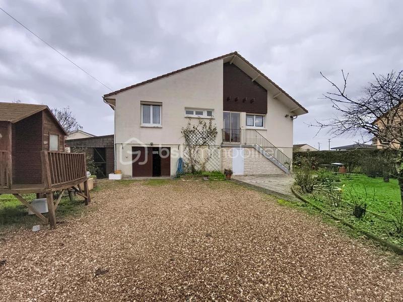 Maison - 86 m² - 4 pièces