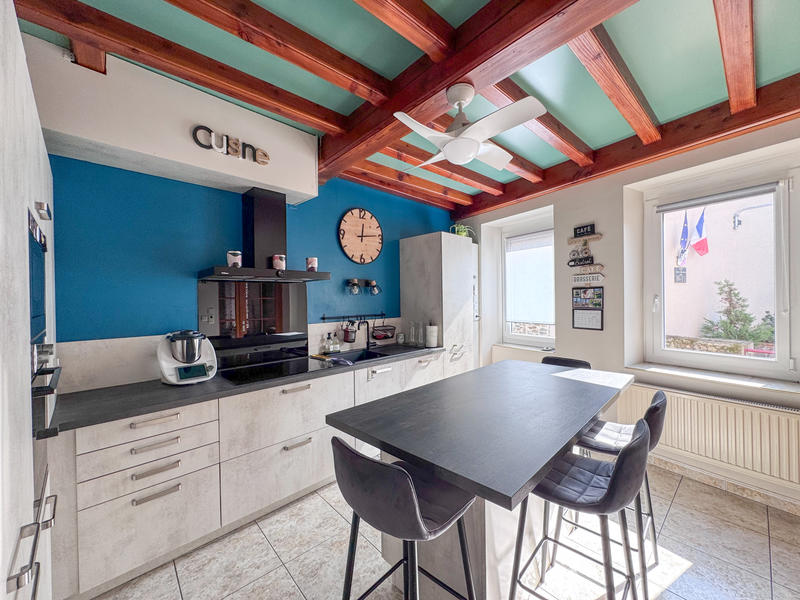 Maison - 209 m² - 7 pièces