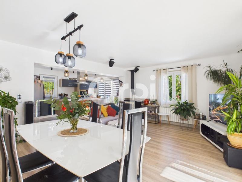 Villa - 137 m² - 6 pièces