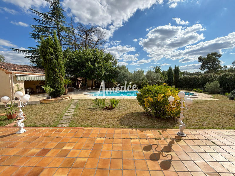 Maison traditionnelle - 228 m² - 5 pièces