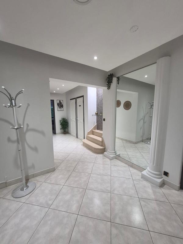 Appartement - 115 m² - 3 pièces