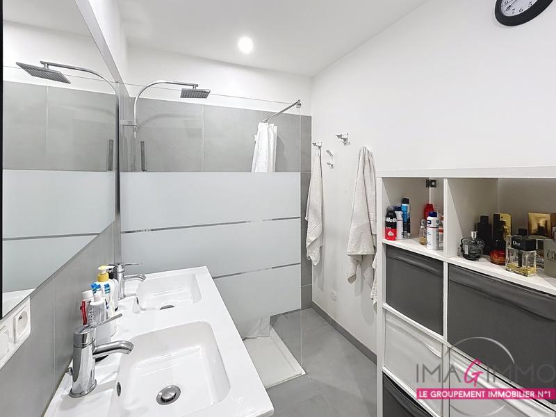 Appartement - 104 m² - 5 pièces