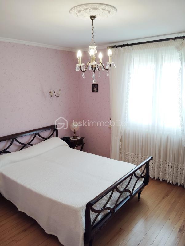 Maison - 121 m² - 5 pièces