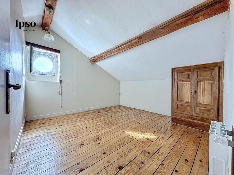 Propriété - 177 m² - 7 pièces