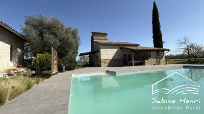 Maison - 354 m² - 10 pièces