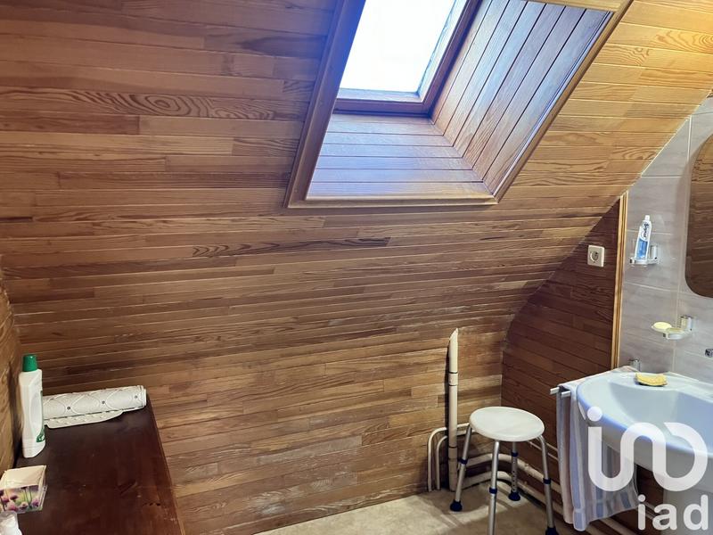 Maison - 99 m² - 6 pièces