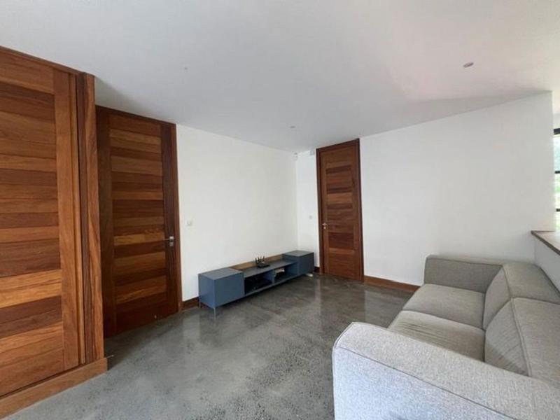 Villa - 395 m² - 9 pièces