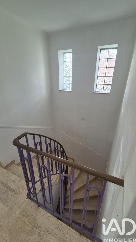 Maison - 180 m² - 9 pièces