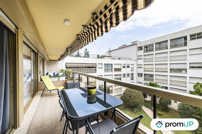 Appartement - 93 m² - 4 pièces