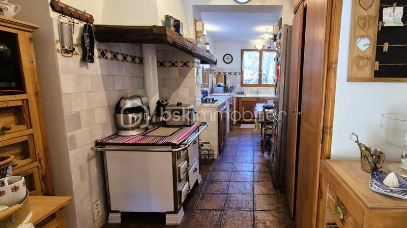 Châlet - 197 m² - 8 pièces