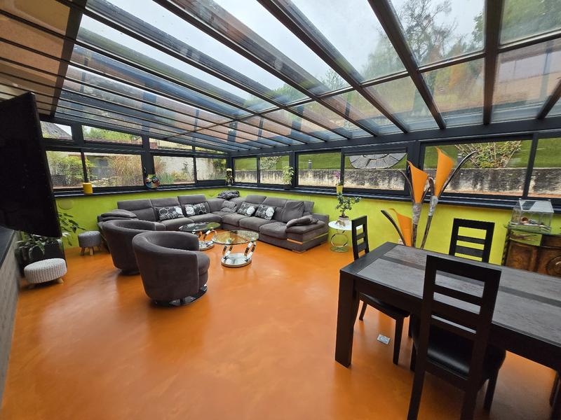 Maison - 275 m² - 9 pièces