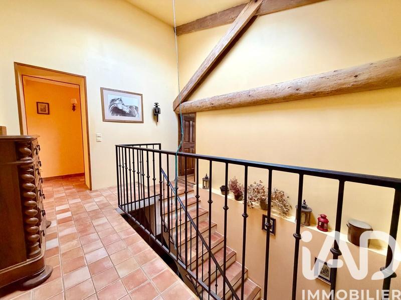 Maison - 290 m² - 9 pièces