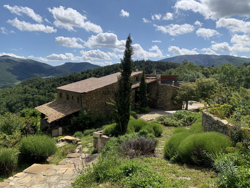 Maison - 600 m² - 25 pièces