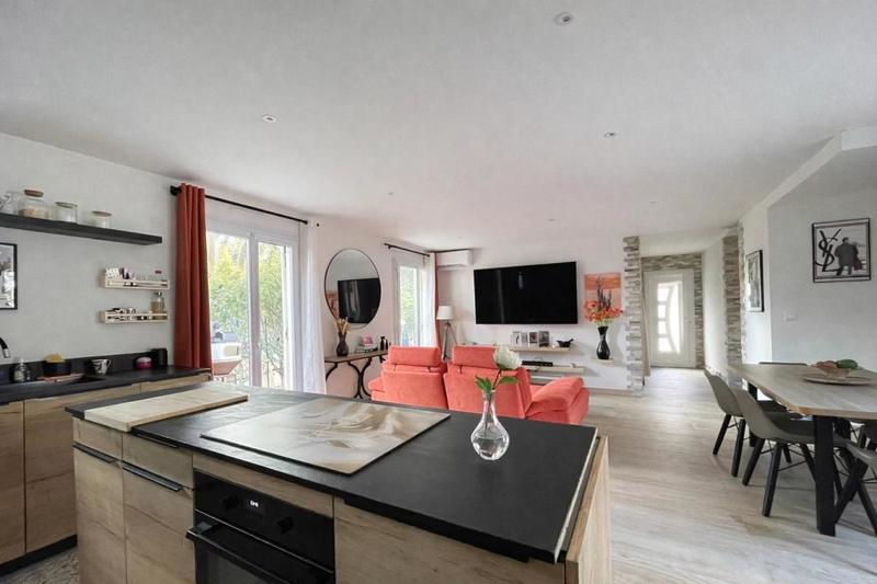 Maison - 110 m² - 5 pièces